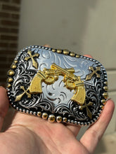 Cargar imagen en el visor de la galería, B54- Double Guns Gold & Silver