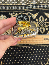 Cargar imagen en el visor de la galería, B54- Double Guns Gold & Silver