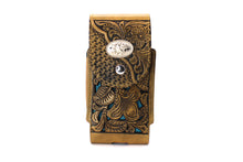 Load image into Gallery viewer, Phone Holster- #335 Hollow Out Magnetic Closure Size M