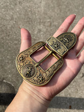 Load image into Gallery viewer, Buckle- 3p7 Bronze Brass or Chrome Silver Fits 1.5''-Bull Rider