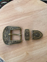 Load image into Gallery viewer, Buckle- 3p7 Bronze Brass or Chrome Silver Fits 1.5''-Horse