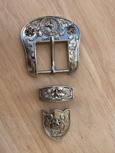 Cargar imagen en el visor de la galería, Buckle- 3p7 Bronze Brass or Chrome Silver Fits 1.5''-Longhorn
