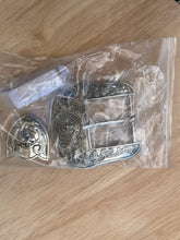 Cargar imagen en el visor de la galería, Buckle- 3p7 Bronze Brass or Chrome Silver Fits 1.5''-Prayer