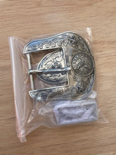 Cargar imagen en el visor de la galería, Buckle- 3p7 Bronze Brass or Chrome Silver Fits 1.5''-Rooster