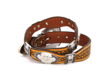 Cargar imagen en el visor de la galería, Concho Belt- #8030-8035 Silver Western Concho Belt
