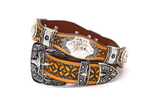 Cargar imagen en el visor de la galería, Concho Belt- #8030-8035 Silver Western Concho Belt
