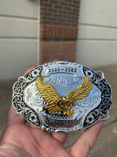 Cargar imagen en el visor de la galería, Buckle- B53 American Eagle Silver and Gold
