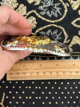 Load image into Gallery viewer, B54- Horse Head Gold&amp;Silver
