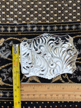 Cargar imagen en el visor de la galería, B55- Rooster Silver
