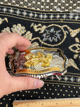Cargar imagen en el visor de la galería, B55- Roosters Gold &amp; Silver
