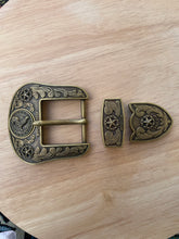 Load image into Gallery viewer, Buckle- 3p7 Bronze Brass or Chrome Silver Fits 1.5&#39;&#39;-Rooster
